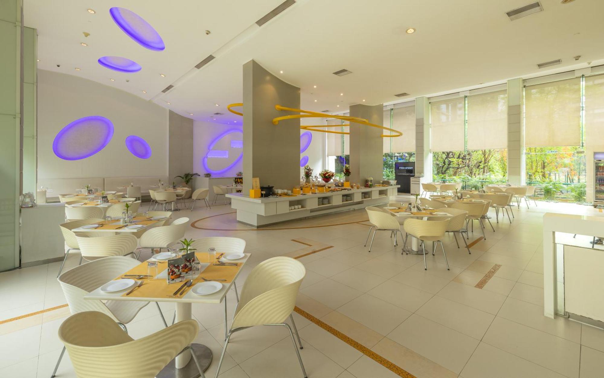Hotel Kohinoor Elite Near Bkc 3*